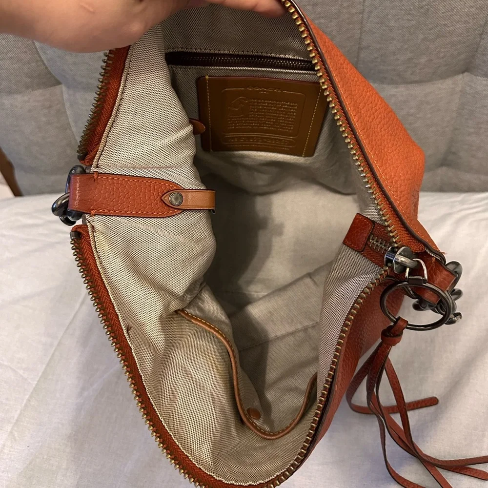 Coach Archive Ltd Ed Natural Pebbled Chili Leather LG Duffle Shoulder Bag RARE! - Picture 6 of 10